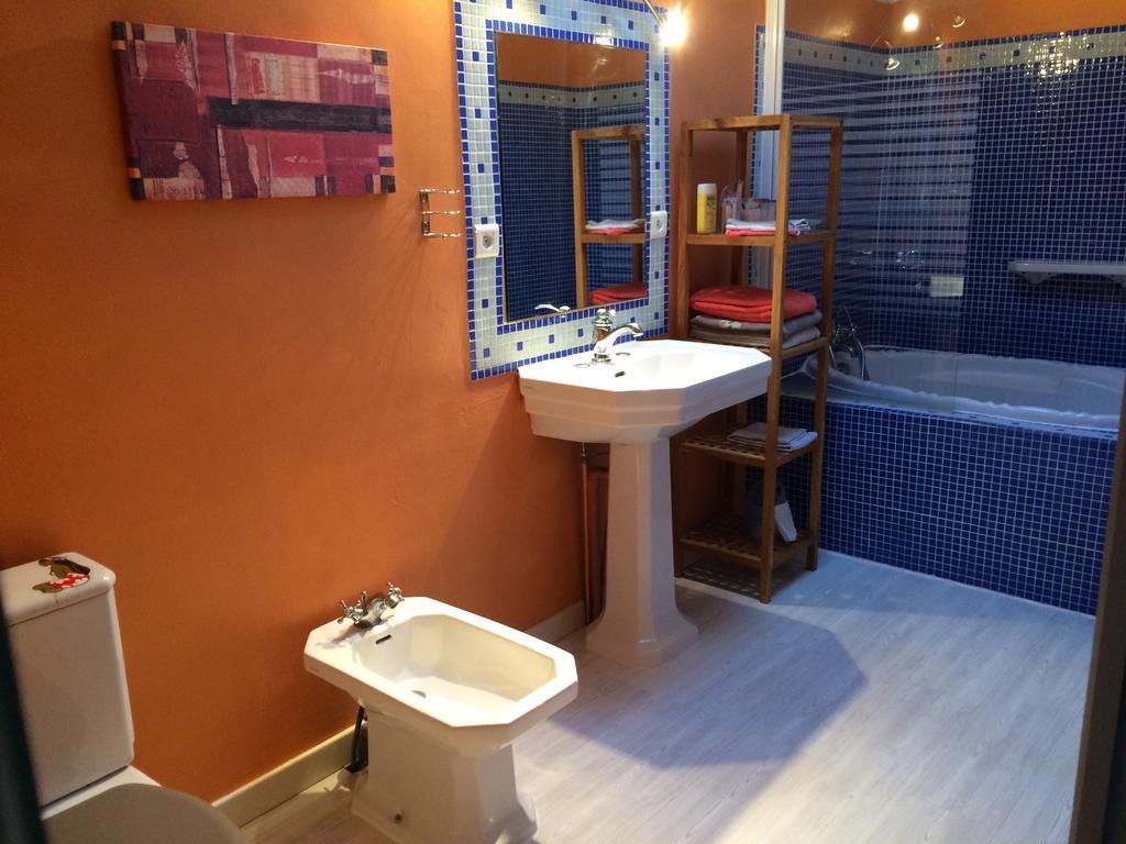 Ferienwohnung Duplex Avec Terrasse Tropezienne Pézenas Exterior foto